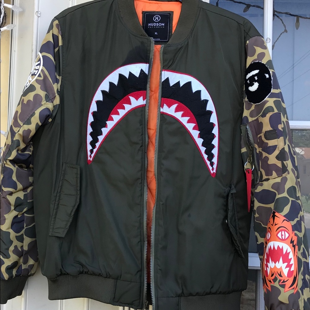 Men’s  “We Get Money green jacket
